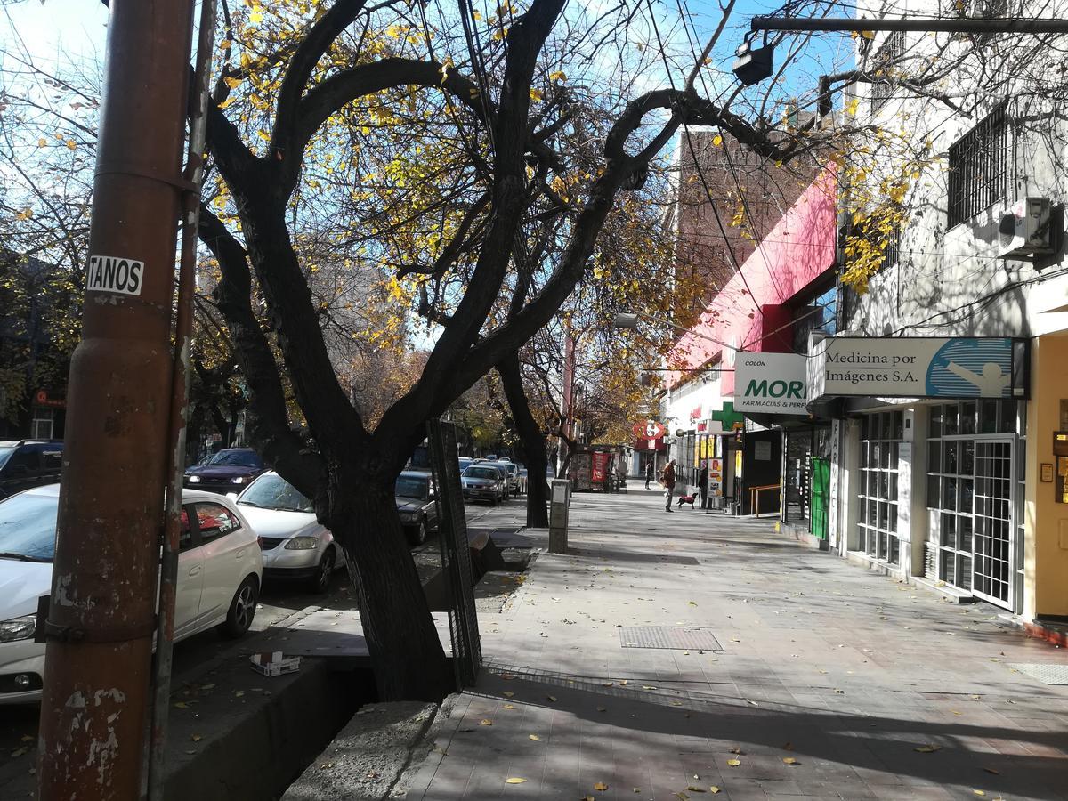 Colon Apartment Mendoza Bagian luar foto